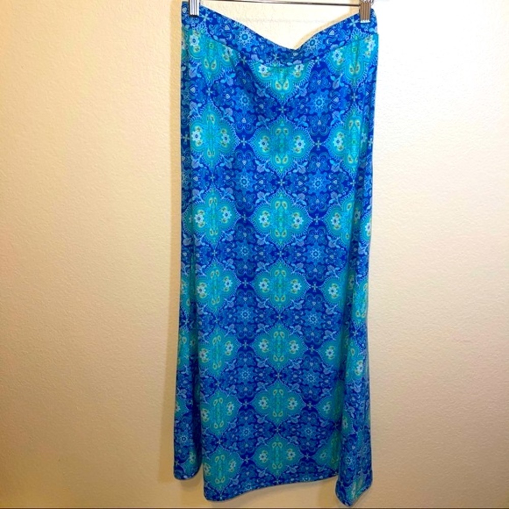 Mix & Co. Kaleidoscope Blues Maxi Skirt Medium